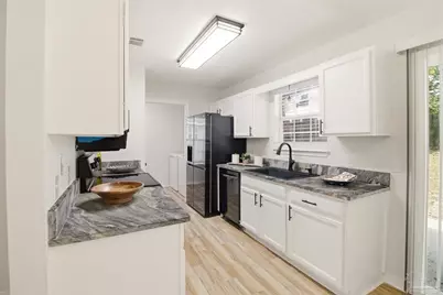 5327 Overbrook Dr, Milton, FL 32570 - Photo 7