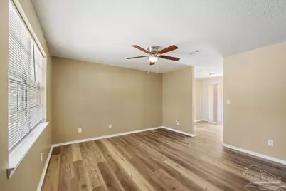5633 Collinswood Dr, Milton, FL 32583 - Photo 5