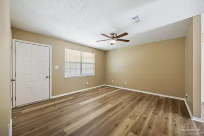 5633 Collinswood Dr, Milton, FL 32583 - Photo 7
