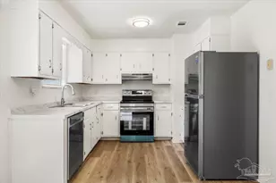 5633 Collinswood Dr, Milton, FL 32583 - Photo 11