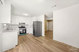 5633 Collinswood Dr, Milton, FL 32583 - Photo 11