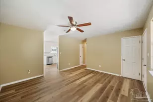 5633 Collinswood Dr, Milton, FL 32583 - Photo 7