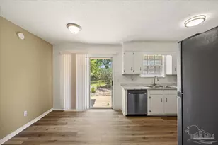 5633 Collinswood Dr, Milton, FL 32583 - Photo 13