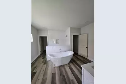 5529 Chenier Dr, Gulf Breeze, FL 32563 - Photo 19