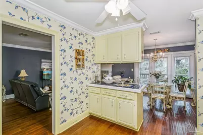 4831 E Olive Rd #2D, Pensacola, FL 32514 - Photo 17