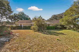 2933 Breckenridge Dr, Pensacola, FL 32526 - Photo 3