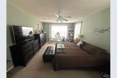 4806 Oscar Ln, Pace, FL 32571 - Photo 9