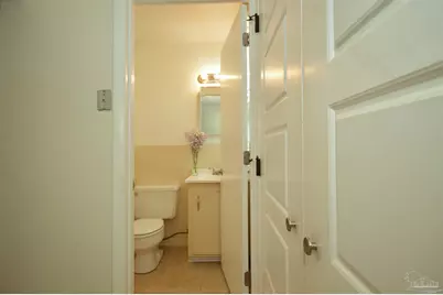 201 Pensacola Beach Rd #D17, Gulf Breeze, FL 32561 - Photo 9