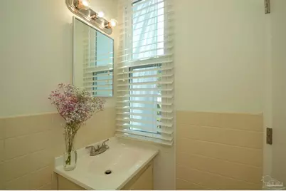 201 Pensacola Beach Rd #D17, Gulf Breeze, FL 32561 - Photo 11