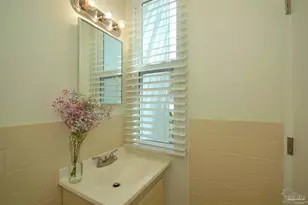 201 Pensacola Beach Rd, Gulf Breeze, FL 32561 - Photo 11