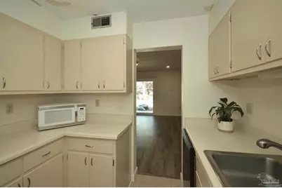 201 Pensacola Beach Rd #D17, Gulf Breeze, FL 32561 - Photo 17