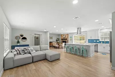 420 Dolphin St, Gulf Breeze, FL 32561 - Photo 17