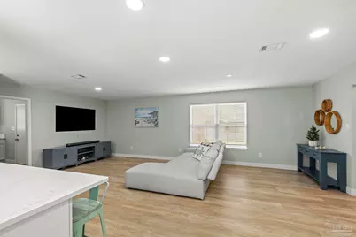 420 Dolphin St, Gulf Breeze, FL 32561 - Photo 15