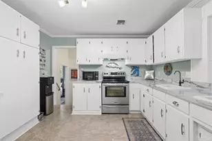 6001 Hilltop Rd, Pensacola, FL 32504 - Photo 9