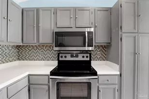 3437 Riverside Dr, Pensacola, FL 32514 - Photo 11