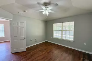 5919 Bilek Dr, Pensacola, FL 32526 - Photo 5