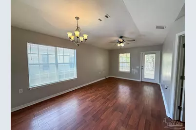 5919 Bilek Dr, Pensacola, FL 32526 - Photo 3