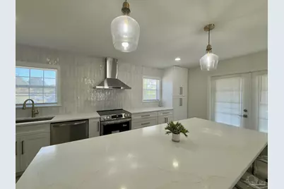 1613 Stanford Rd, Gulf Breeze, FL 32563 - Photo 11