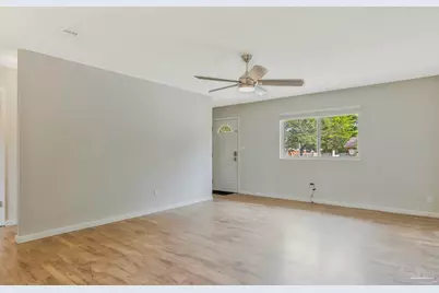 2325 Merle Cir, Pensacola, FL 32526 - Photo 3