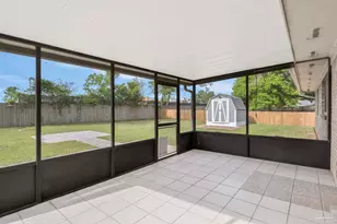 2325 Merle Cir, Pensacola, FL 32526 - Photo 39