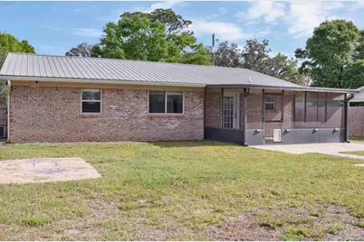 2325 Merle Cir, Pensacola, FL 32526 - Photo 55