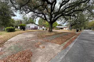 3705 N 12th Ave, Pensacola, FL 32503 - Photo 5