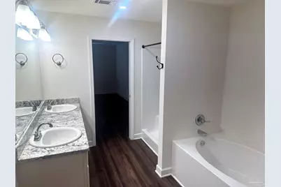 5740 San Gabriel Dr, Pensacola, FL 32504 - Photo 9