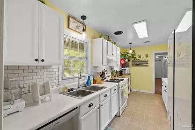 6410 Beauclair Dr, Pensacola, FL 32504 - Photo 15