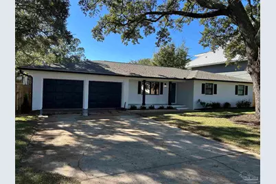 4593 Soundside Dr, Gulf Breeze, FL 32563 - Photo 1