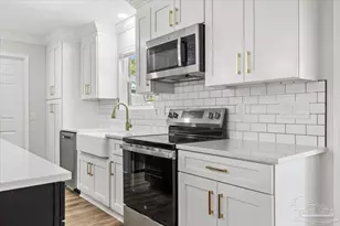 4593 Soundside Dr, Gulf Breeze, FL 32563 - Photo 17