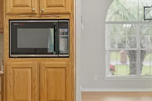 7982 Castle Pointe Way, Pensacola, FL 32506 - Photo 17