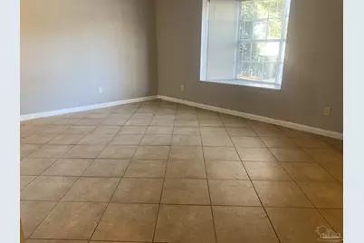 811 Massachusetts Ave, Pensacola, FL 32505 - Photo 1