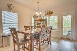 229 Camellia Dr, Pensacola, FL 32533 - Photo 11