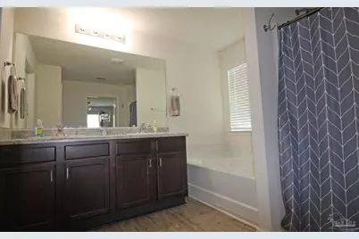 9439 Lutoo Ln, Pensacola, FL 32526 - Photo 25