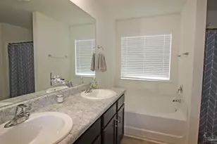 9439 Lutoo Ln, Pensacola, FL 32526 - Photo 23