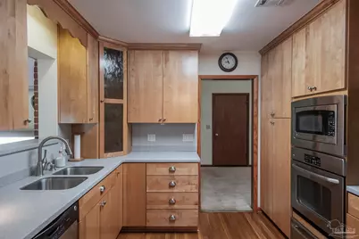 6111 Confederate Dr, Pensacola, FL 32503 - Photo 9