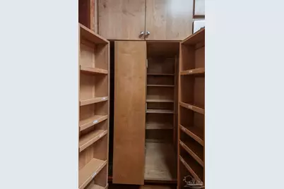 6111 Confederate Dr, Pensacola, FL 32503 - Photo 3