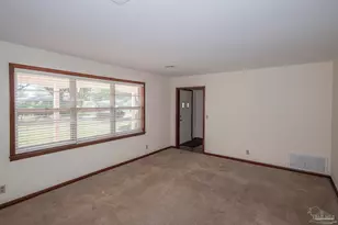 6111 Confederate Dr, Pensacola, FL 32503 - Photo 17