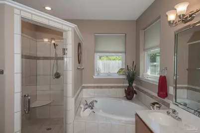 5922 Hermitage Dr, Pensacola, FL 32504 - Photo 27