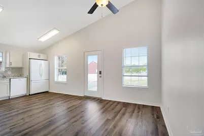 28 Easton St, Cantonment, FL 32533 - Photo 5