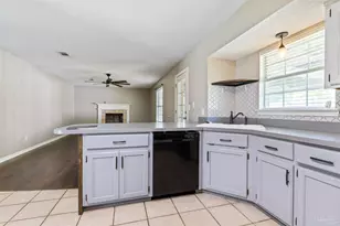6059 Gillette Dr, Milton, FL 32570 - Photo 5