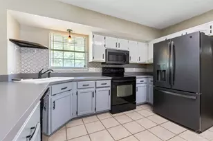 6059 Gillette Dr, Milton, FL 32570 - Photo 7