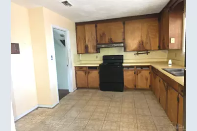 1402 E Leonard St, Pensacola, FL 32503 - Photo 5