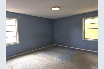 1402 E Leonard St, Pensacola, FL 32503 - Photo 9