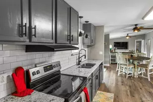 5301 Yellow Bluff Rd, Pensacola, FL 32507 - Photo 15