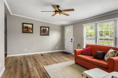 5301 Yellow Bluff Rd, Pensacola, FL 32507 - Photo 9