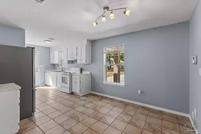 130 Calvert Oaks Dr, Pensacola, FL 32514 - Photo 5