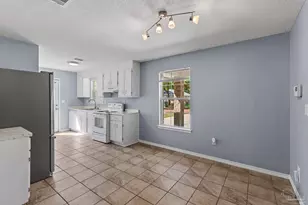 130 Calvert Oaks Dr, Pensacola, FL 32514 - Photo 5