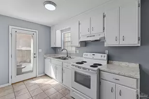 130 Calvert Oaks Dr, Pensacola, FL 32514 - Photo 9