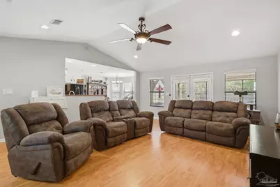 2569 Cypress Point Cir, Navarre, FL 32566 - Photo 11